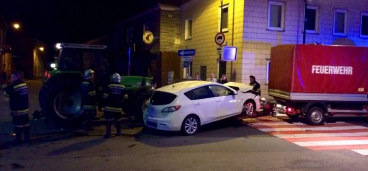 Verkehrsunfall mit Traktor – B1 bei Kirche